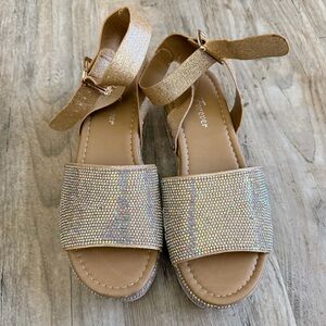 Forever 21 Women's Sparkling Sandals - Gold and Tan